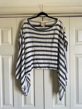 Sincerely Mary Striped Poncho Top Size S/M Blue & White Bohemian